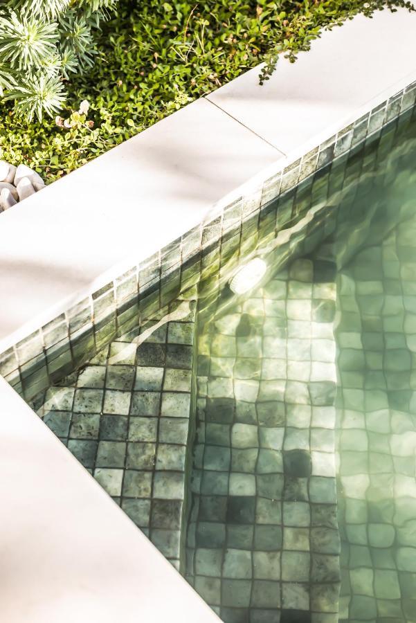 Suites 23 كاسيس المظهر الخارجي الصورة